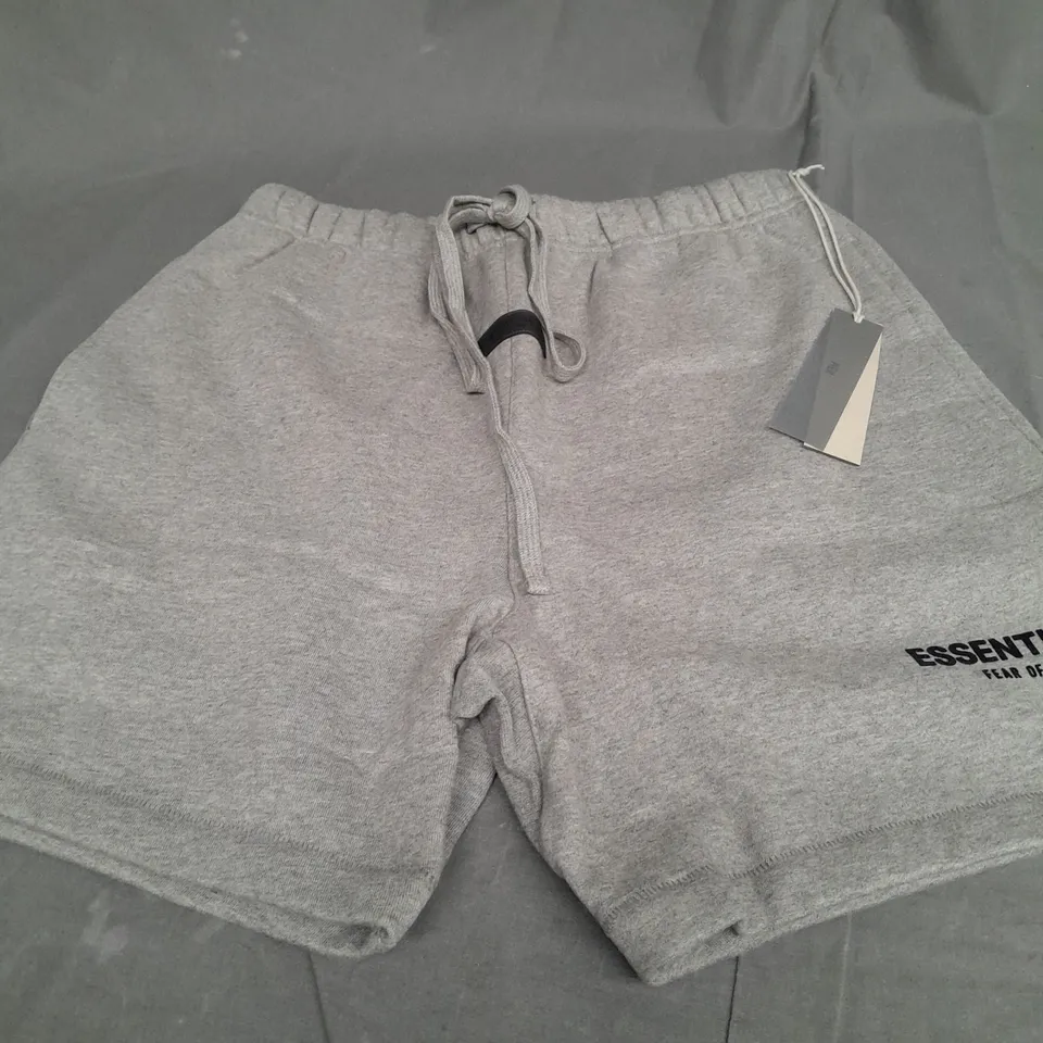 ESSENTIALS LIGHT GREY SHORTS - MEDIUM