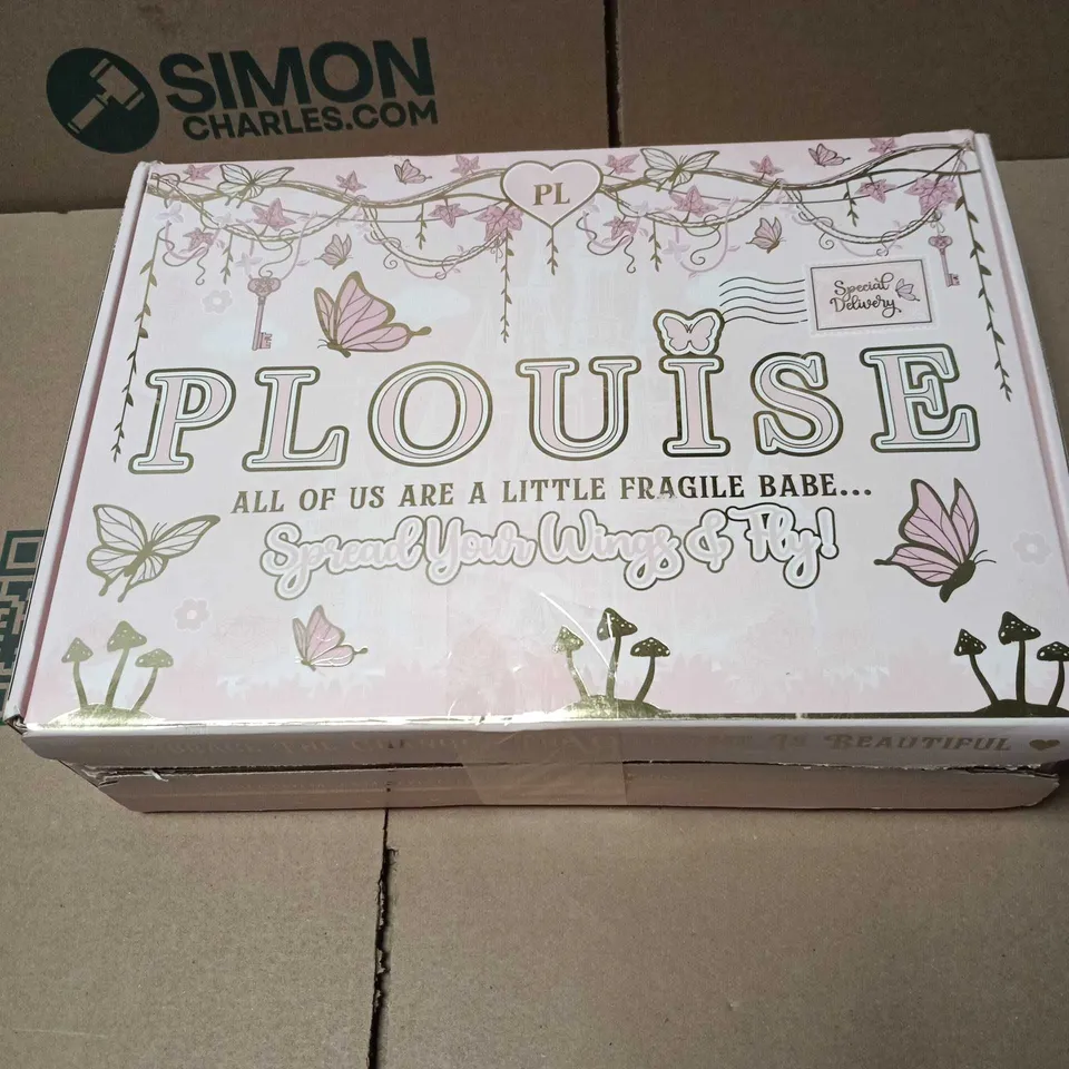 PLOUISE OBSESSED FOR LESS GIFT PARCEL IN BEAUTY BOX