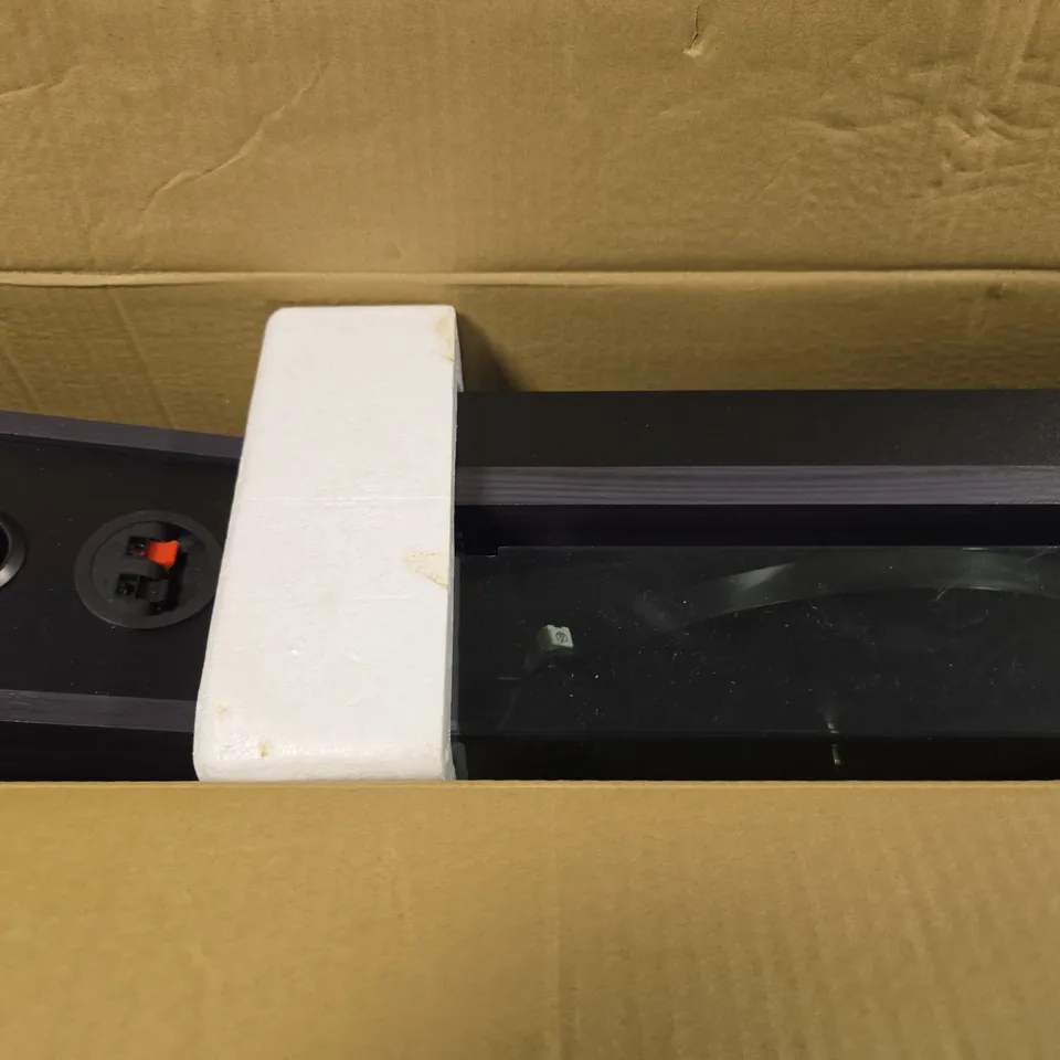 BOXED LENCO LS-300BK V2 TURNTABLE WITH BLUETOOTH 