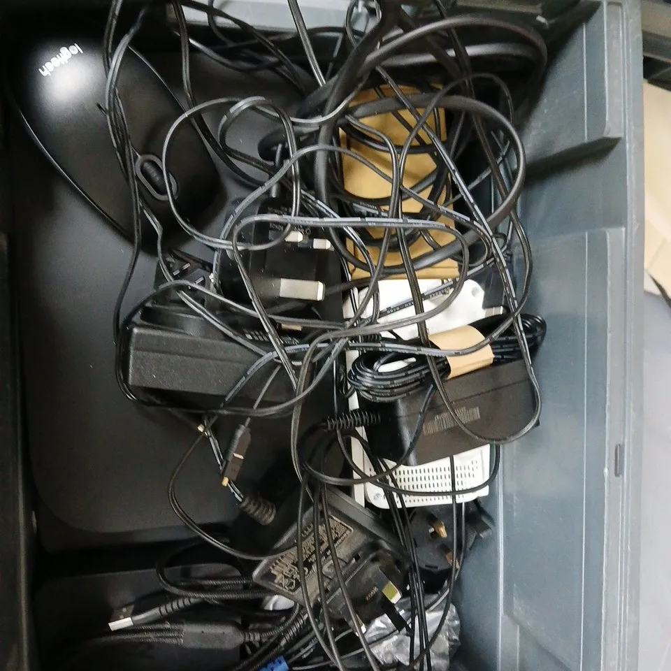 ASSORTED BOX INCLUDING SKY WIFI ROUTER,MICE AND ETHERNET CABLE ECT. APPROXIMATLEY 10 ITEMS