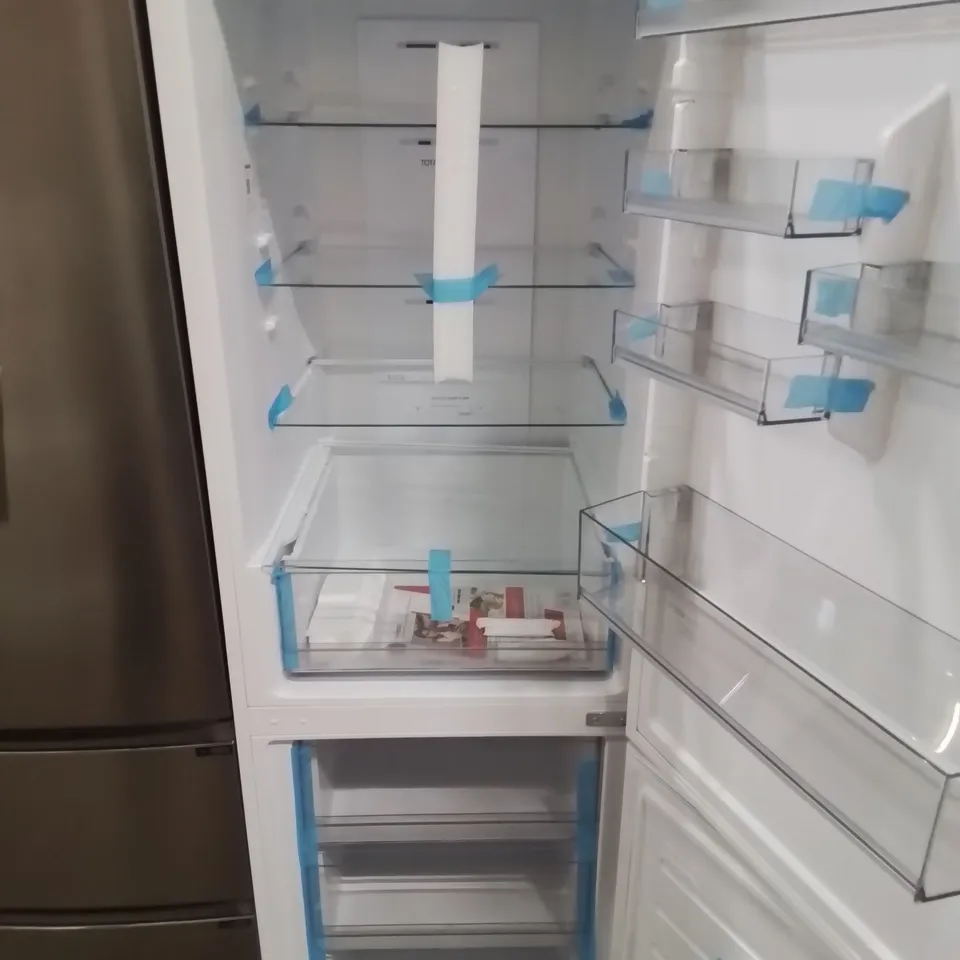 HOOVER FREESTANDING FRIDGE FREEZER IN WHITE HOCE3T618FWK - UNPROCESSED RAW RETURN