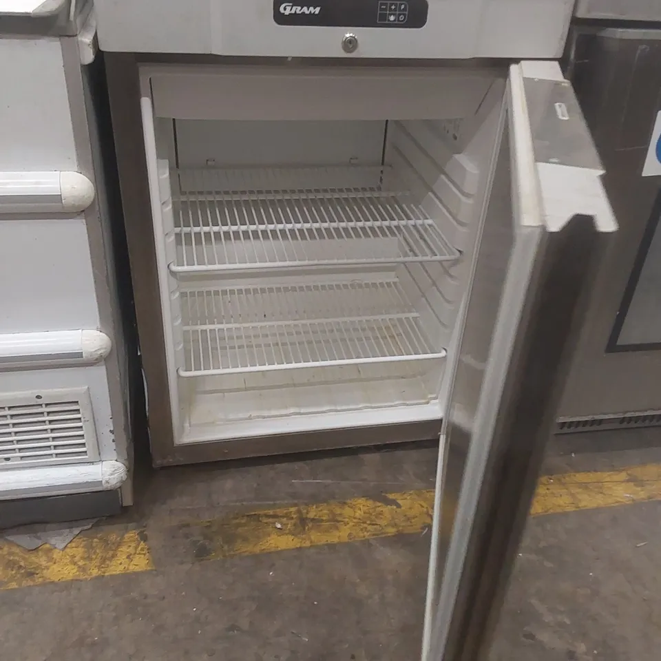 GRAM K 220 RG COMMERCIAL REFRIGERATOR