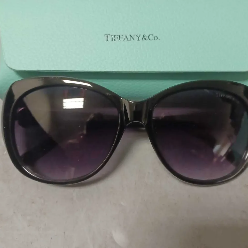 BOXED TIFFANY&CO TF4048 SUNGLASSES	