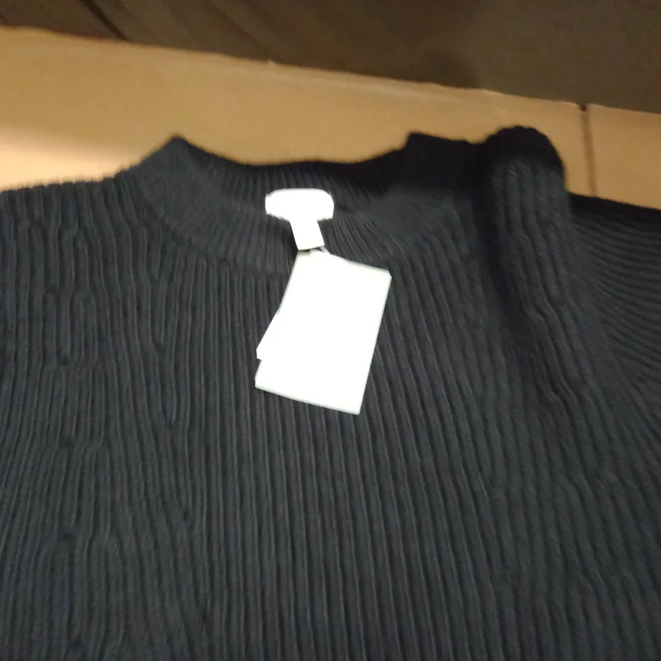 H&M KNITTED JUMPER DRESS IN BLACK - EUR M
