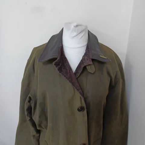 BARBOUR BUTTONED HEAVY DUTY COAT SIZE L