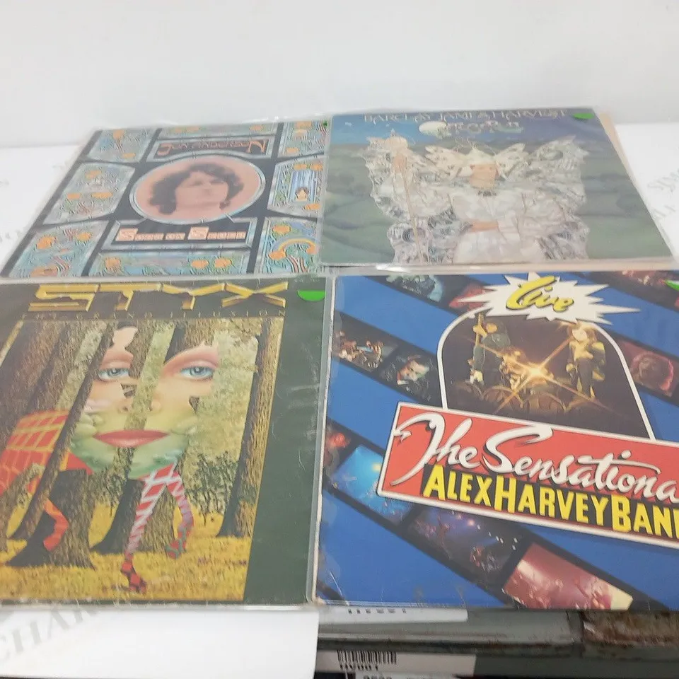 A COLLECTION OF 13 X VINYL LPS