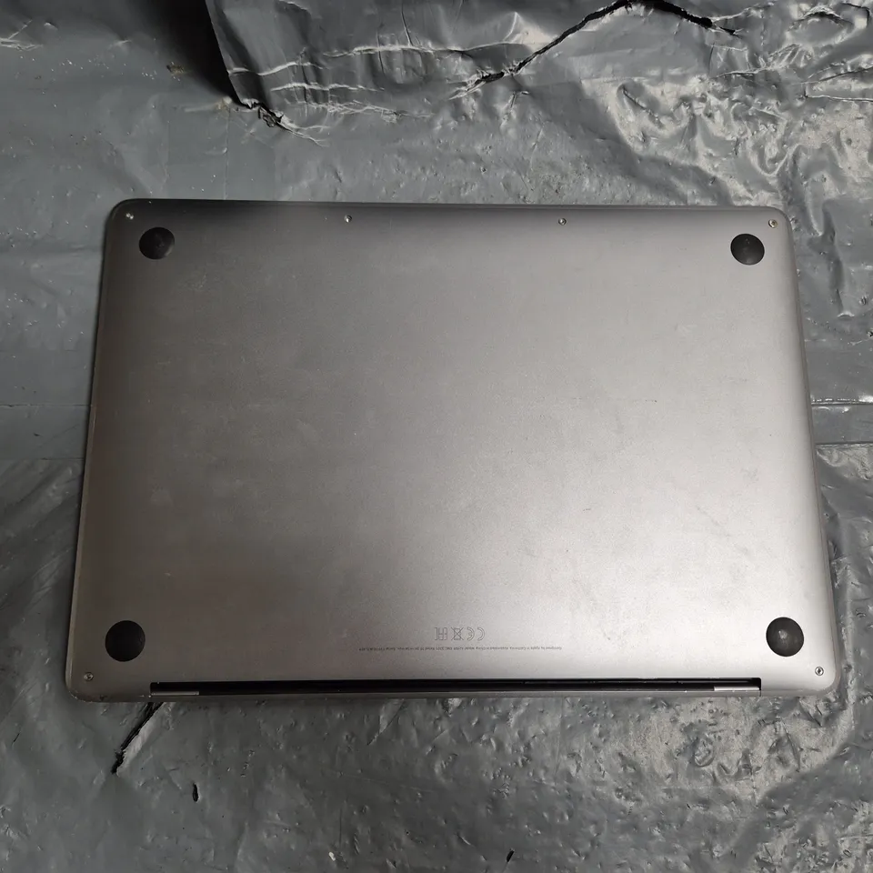 APPLE MACBOOK PRO A2159