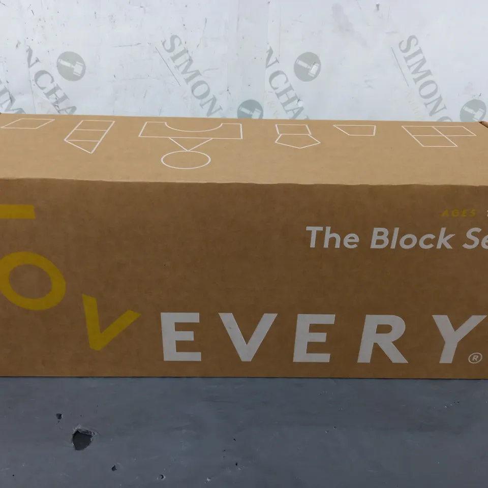 BOXED LOVEVERY THE BLOCK SET (18m)