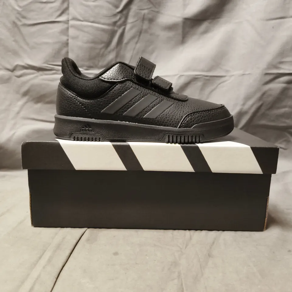 BOXED PAIR OF ADIDAS TENSAUR SPORT 2.0 KIDS SHOES IN BLACK SIZE UK 12