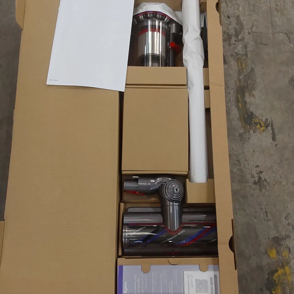 BOXED DYSON GEN5DETECT ABSOLUTE CORDLESS VACUUM RRP £749