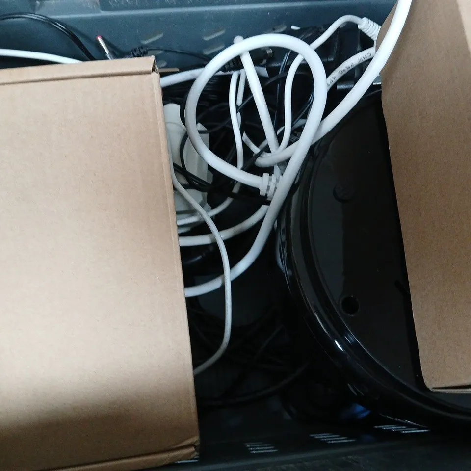 APPROXIMATELY 8 ASSORTED ITEMS TO INCLUDE - NOW TV BOX , AQUA PUMP , UINEER WIRED MOUSE ETC