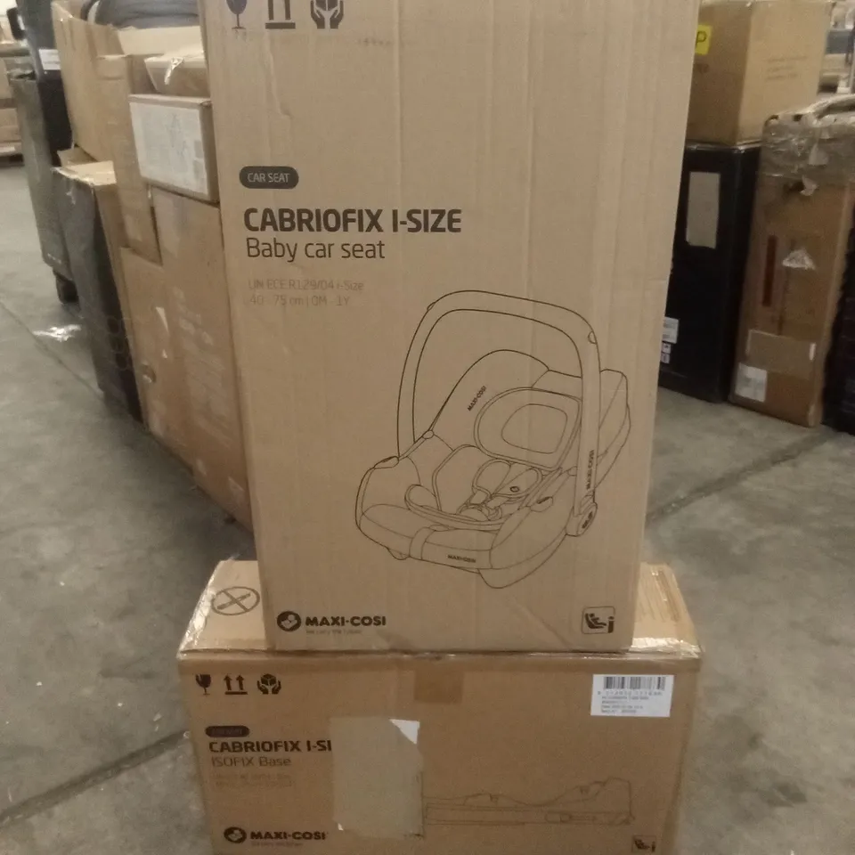 BOXED MAXI-COSI CABRIOFIX I-SIZE BABY CAR SEAT WITH ISOFIX BASE (2 BOXES)