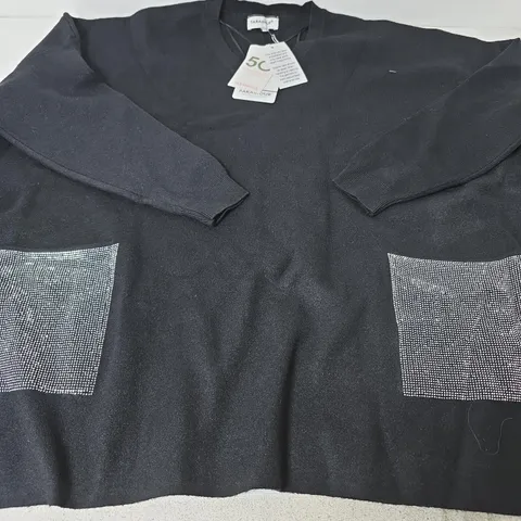 PARAMOUR V NECK DIAMANTE POCKET DETAIL JUMPER, BLACK - ONE SIZE