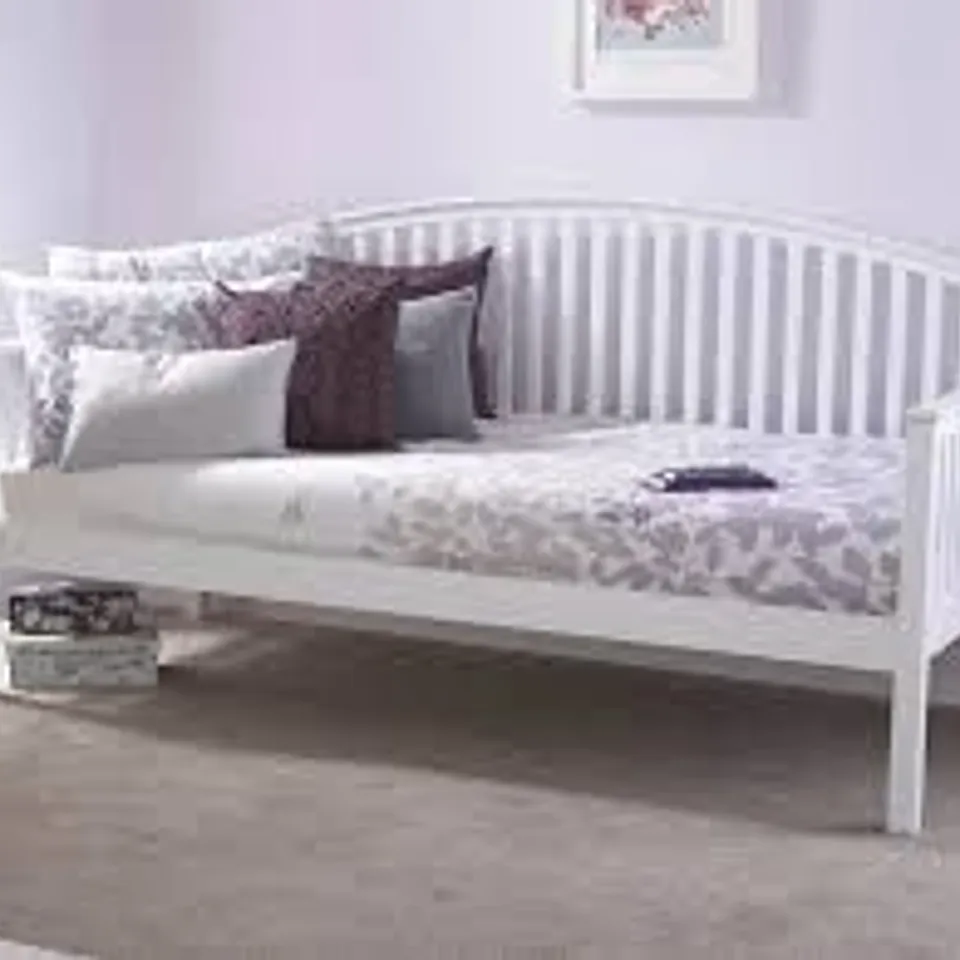 BOXED GFW MADRID SINGLE WHITE WOODEN DAY BED (2 BOXES)