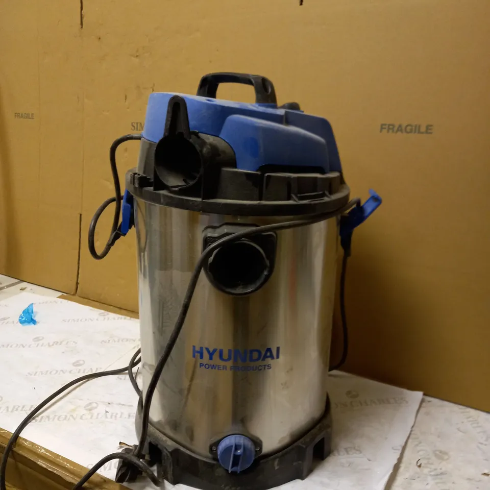 HYUNDAI WET AND DRY VACUUM CLEANER 30L 1400W INDUSTRIAL VACUUM CLEANER