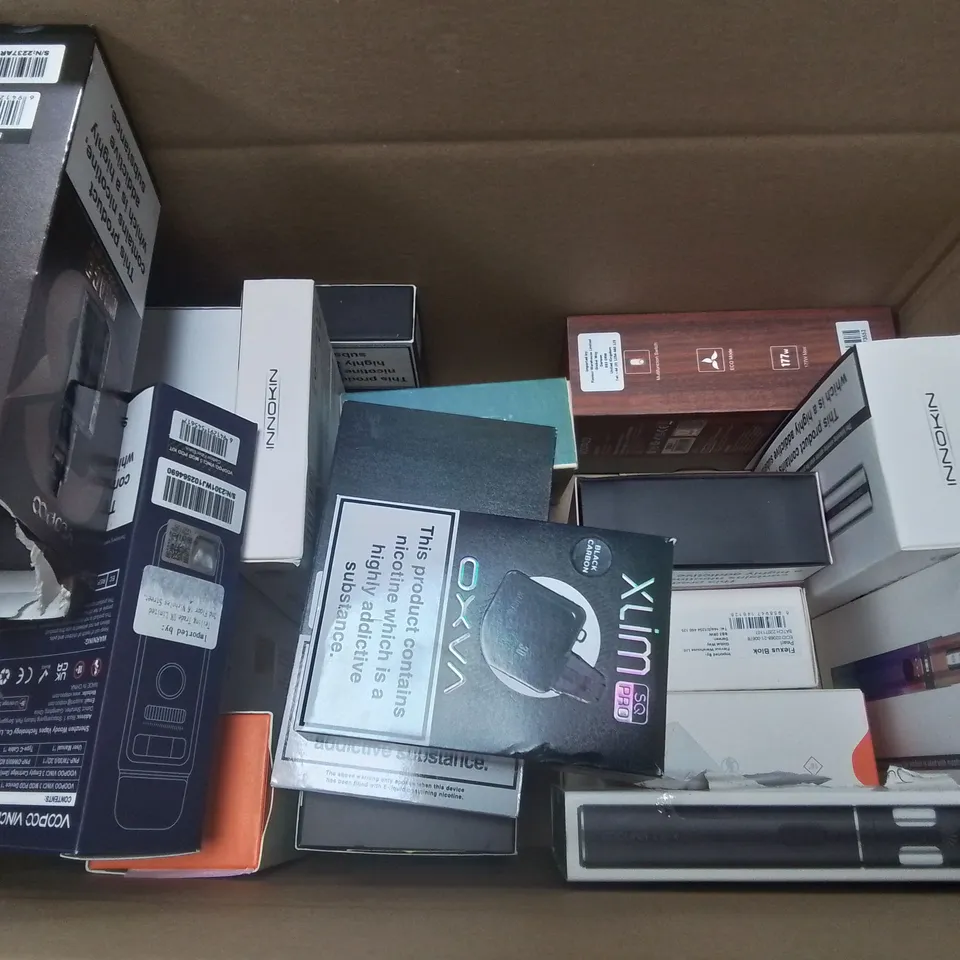 LOT OF ASSORTED E-CIGS AND PARTS TO INCLUDE VAPORESSO, GEEKVAPE AND ASPIRE