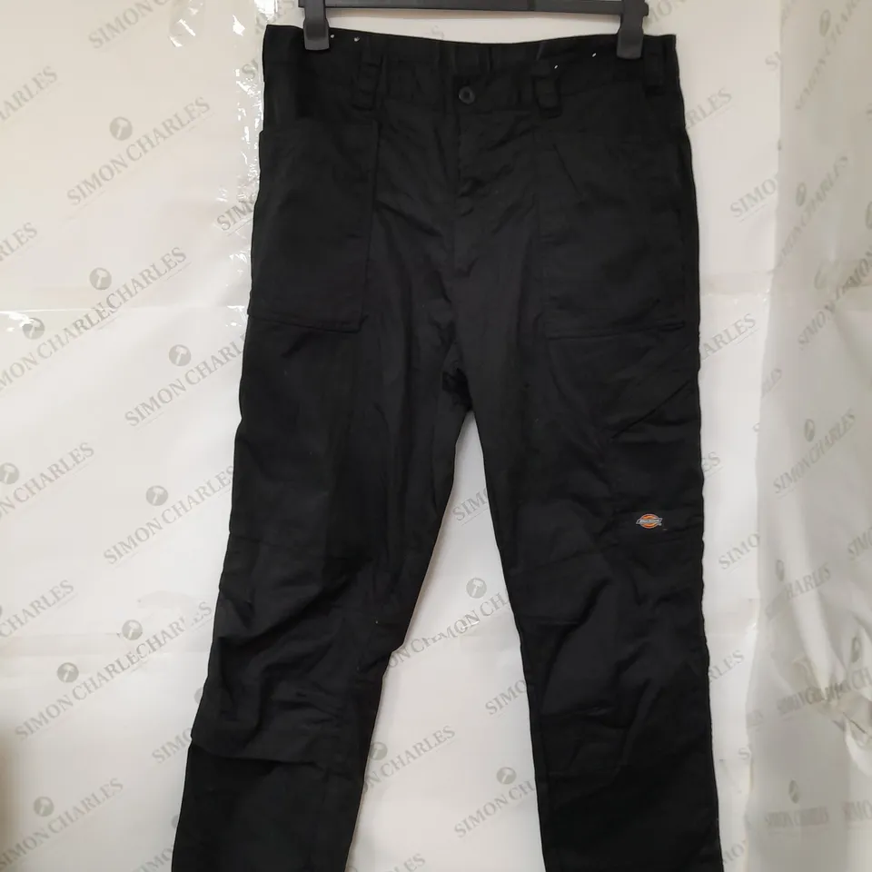 DICKIES TROUSERS IN BLACK SIZE 36R