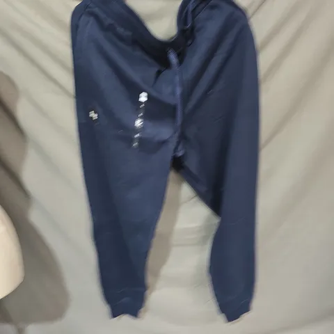 UNDER ARMOUR MEN’S NAVY JOGGERS – LARGE (LG) UK SIZE