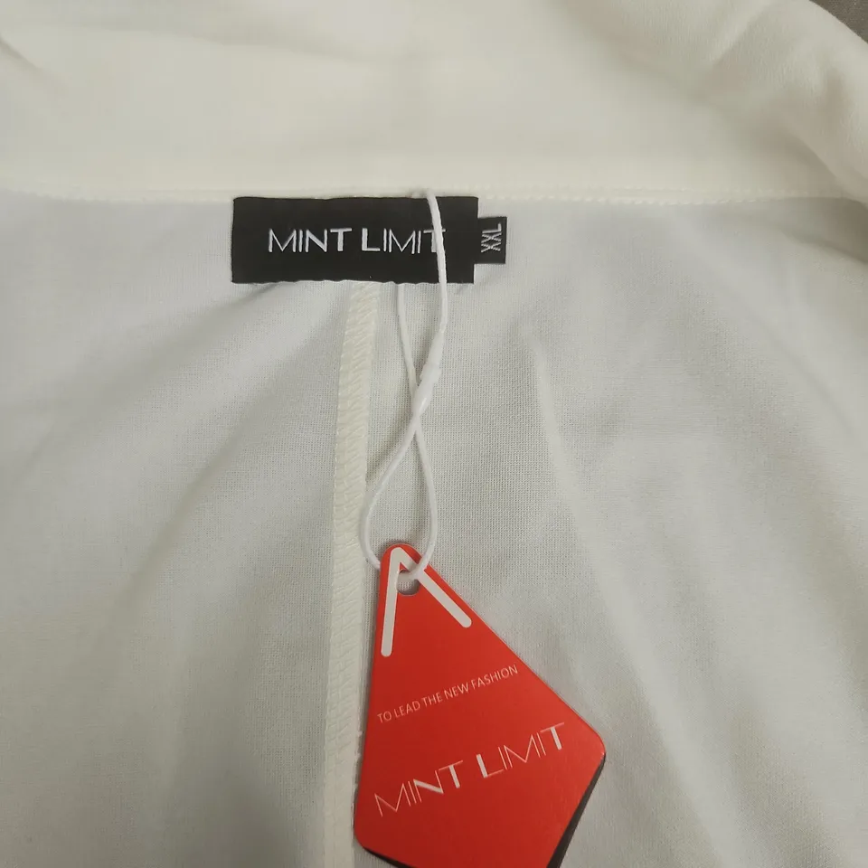 MINT LIMIT WHITE BLAZER JACKET – SIZE XXL