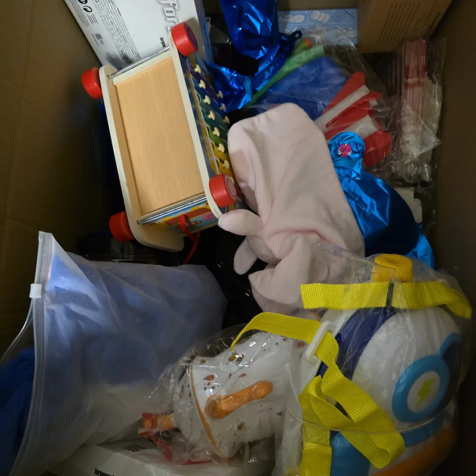 LARGE QUANTITY OF ASSORTED TOYS AND GAMES TO INCLUDE - PRIMA MINI FOOTBALL , SHASHINO MAGNETIC PUZZLE CUBE ETC