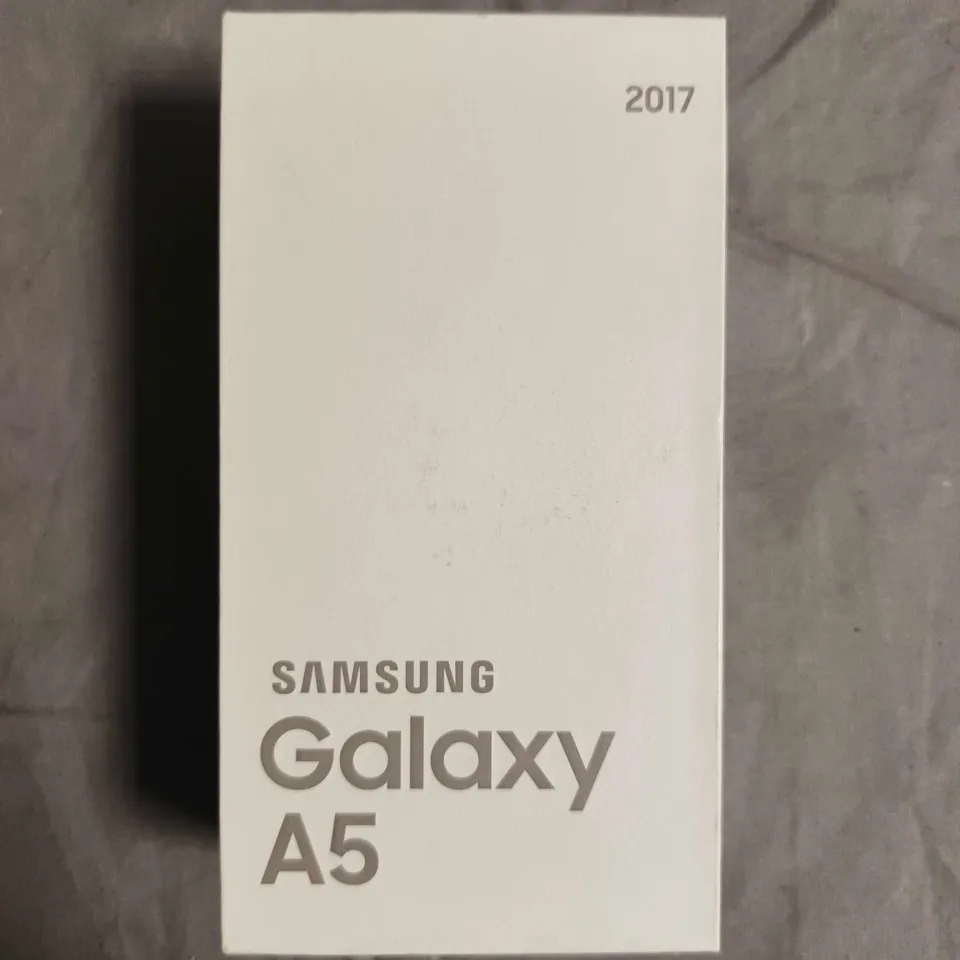 SAMSUNG GALAXY A5 (2017) – 32GB SMARTPHONE