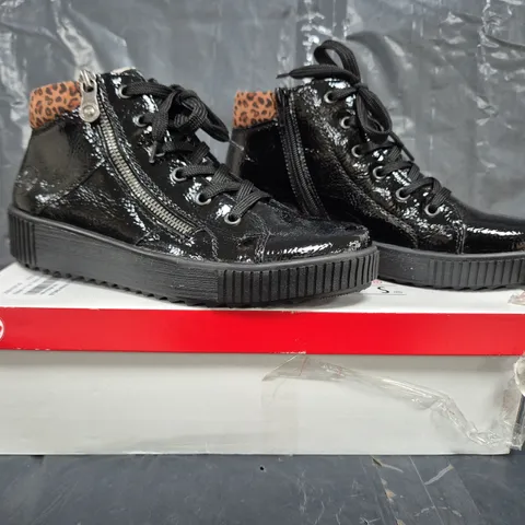 BOXED PAIR OF RIEKER HI TOP TRAINERS IN BLACK SIZE 5