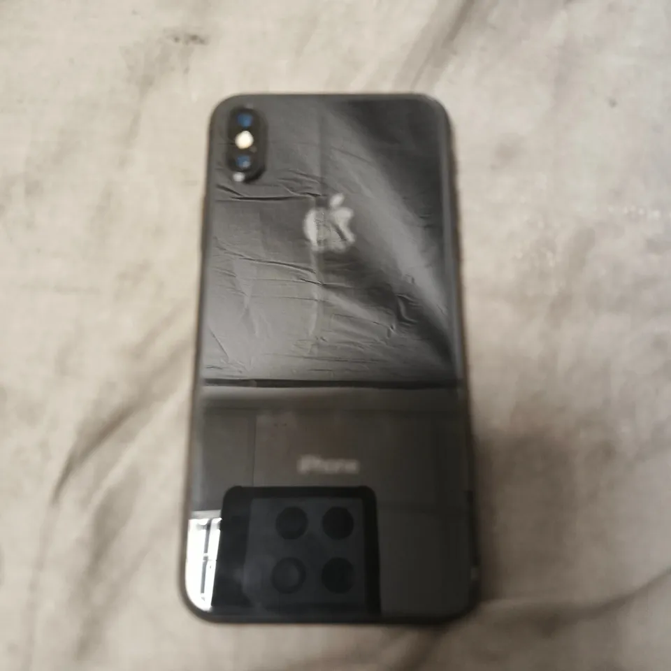 APPLE IPHONE X (A1901)