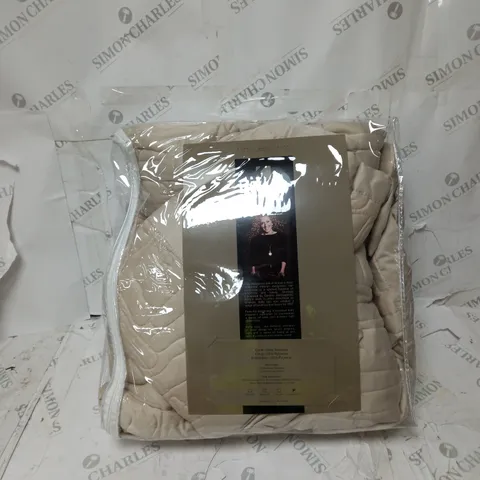 K BY KELLY HOPPEN ABSTRACT GEO BEDSPREAD AND SET OF 2 SHAMS LATTE SUPERKING SIZE