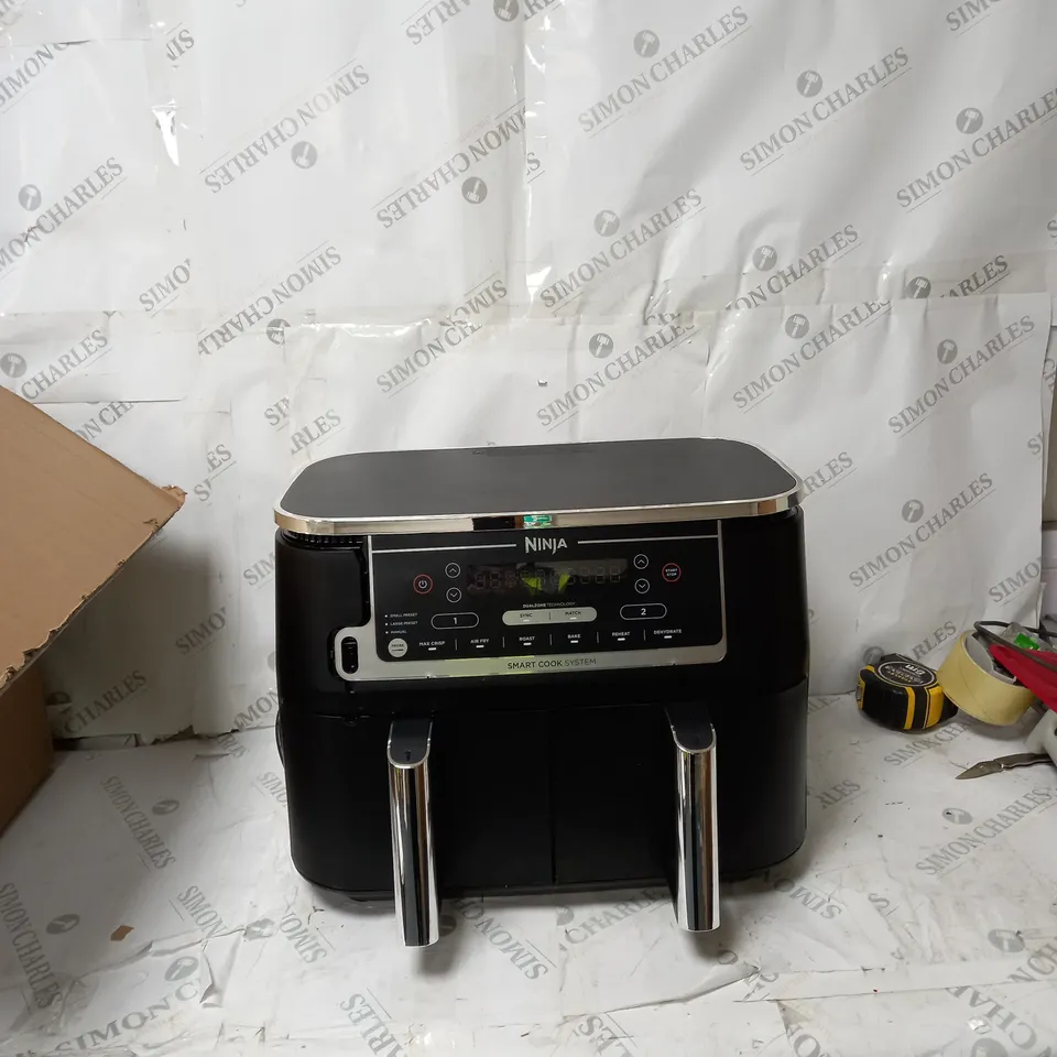 BOXED NINJA FOODI MAX DUAL ZONE 9.5L AIR FRYER AF451UK