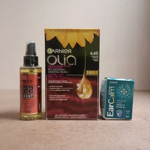 APPROXIMATELY 12 ASSORTED COSMETIC ITEMS INCLUDING VARIOUS MAKES AND BRANDS - COLLECTION ONLY