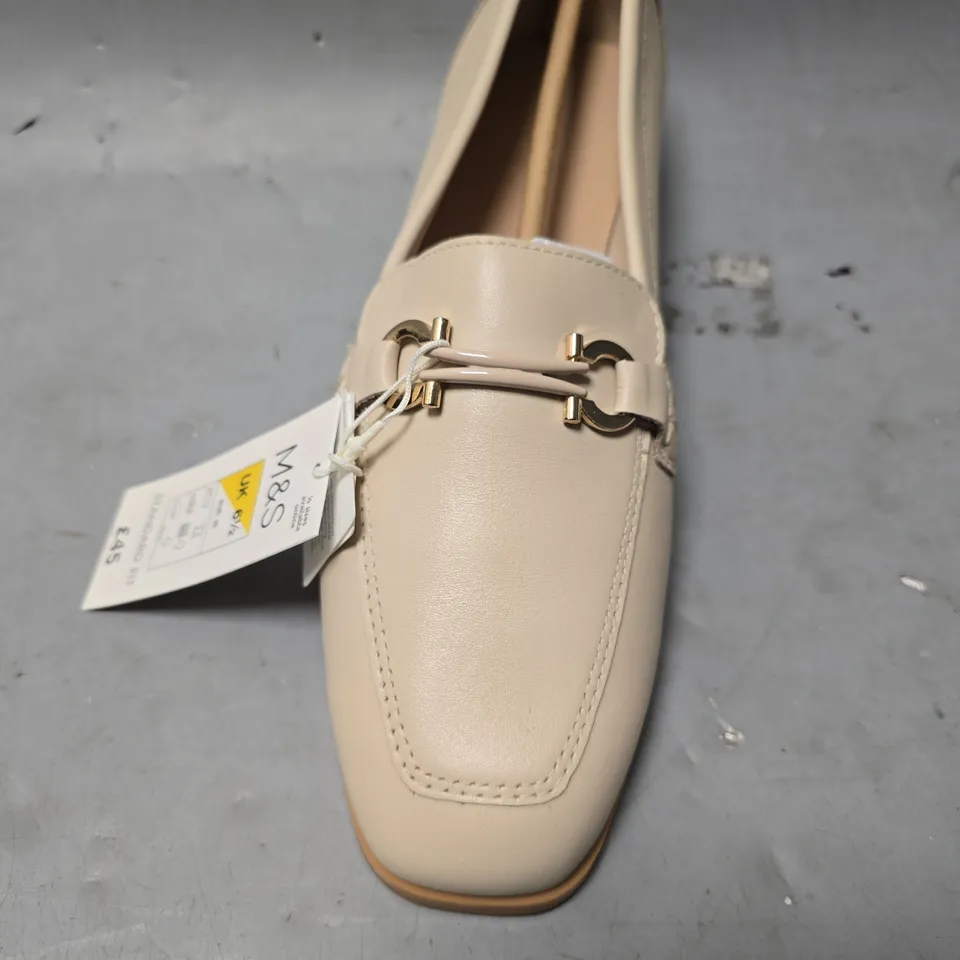 M&S CREAM SLIP ON SHOES - UK 6 1/2 