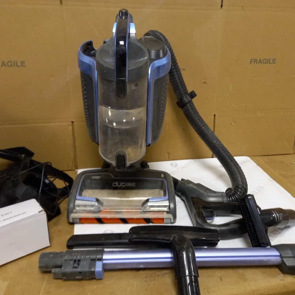 SHARK CORDLESS UPRIGHT VACUUM CLEANER 