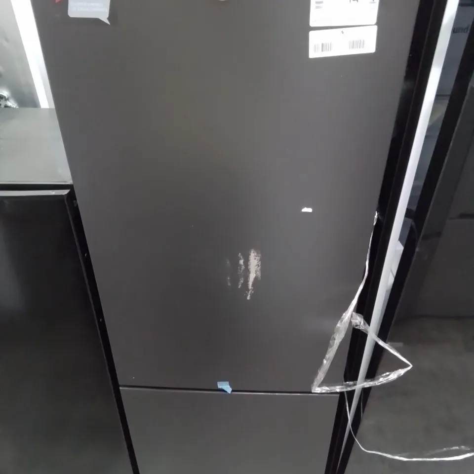 HOOVER 50/50 FRIDGE FREEZER IN GRAPHITE GREY - UNPROCESSED RAW RETURN