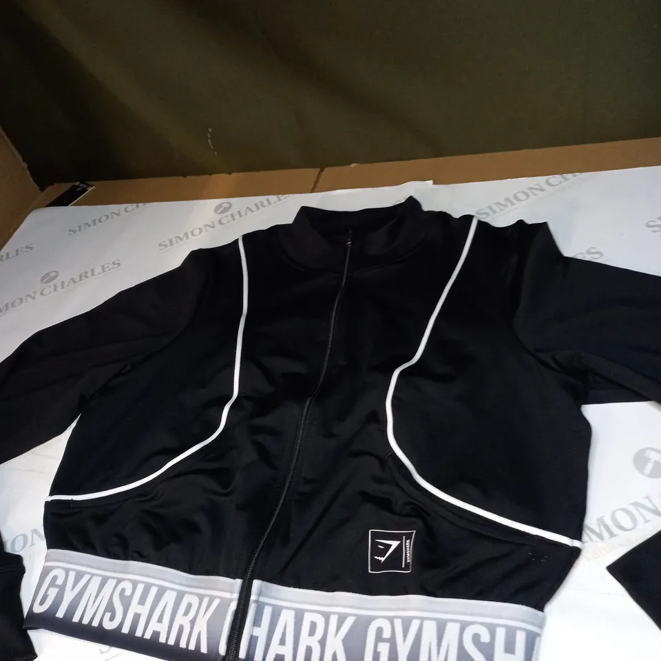 GYMSHARK TRANING JACKET SIZE M