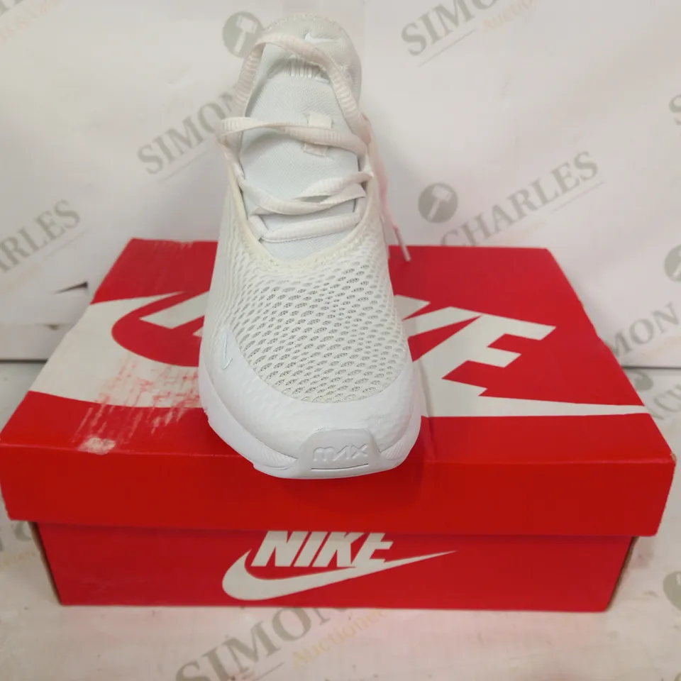 BOXED PAIR OF NIKE AIR MAX 270 SHOES IN WHITE UK SIZE 1