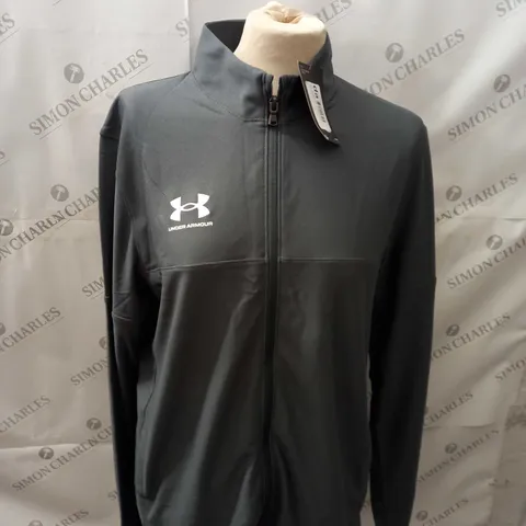 UNDER ARMOUR CHALLANGER T-SHIRT SIZE M