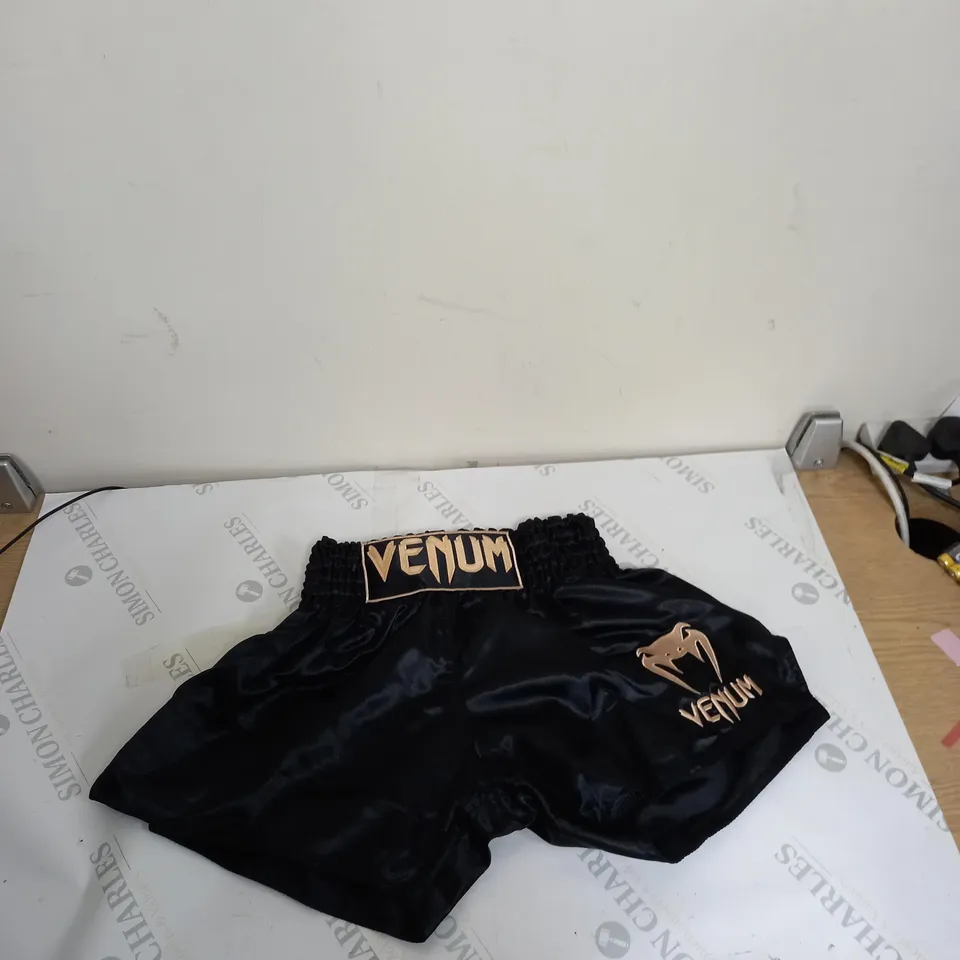 VENUM MUAY THAI SHORTS BLACK/GOLD - SMALL