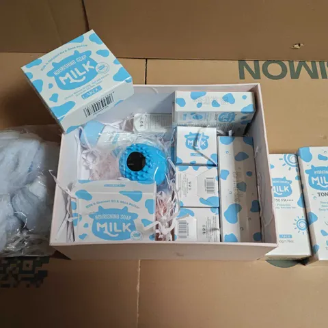 LAIKOU 14-PIECE HYDRATING MILK HEALTH AND BEAUTY SET