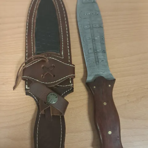 KNIFE KING 7" DOUBLE EDGED KNIFE WITH SHEATH