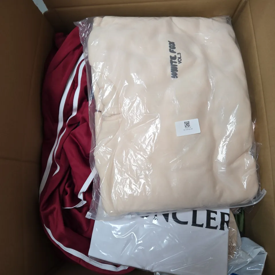 LARGE BOX OF ASSORTED CLOTHING ITEMS IN VARIOUS SIZES, STYLES AND COLOUR 