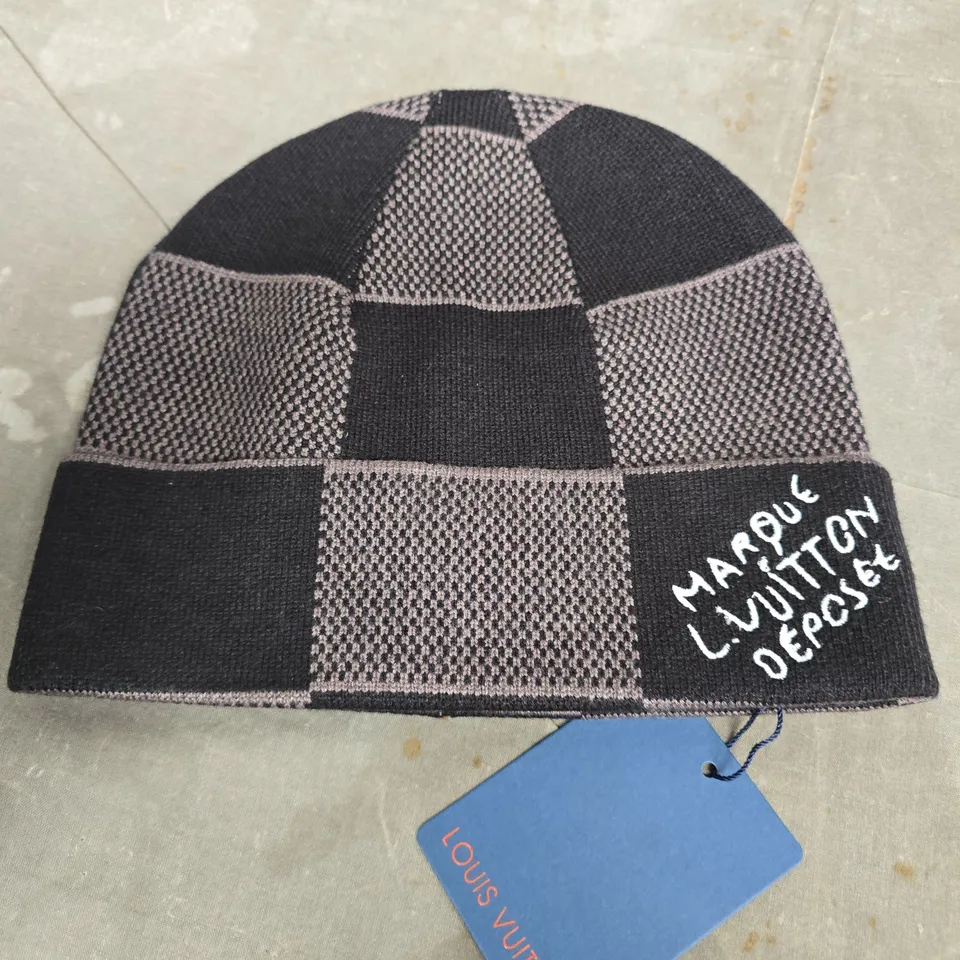 LOUIS VUITTON BEANIE 