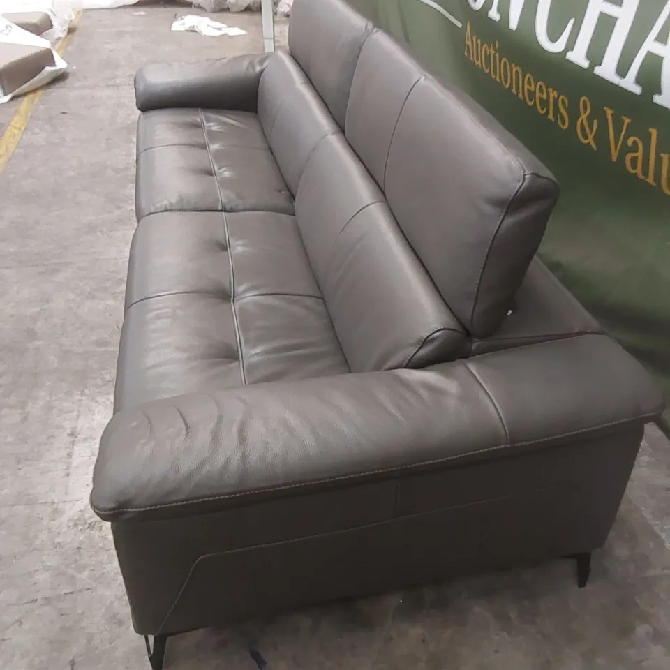 QUALITY DESIGNER ITALIAN MADE MARTINE LARGE 4 SEATER LEATHER SOFA