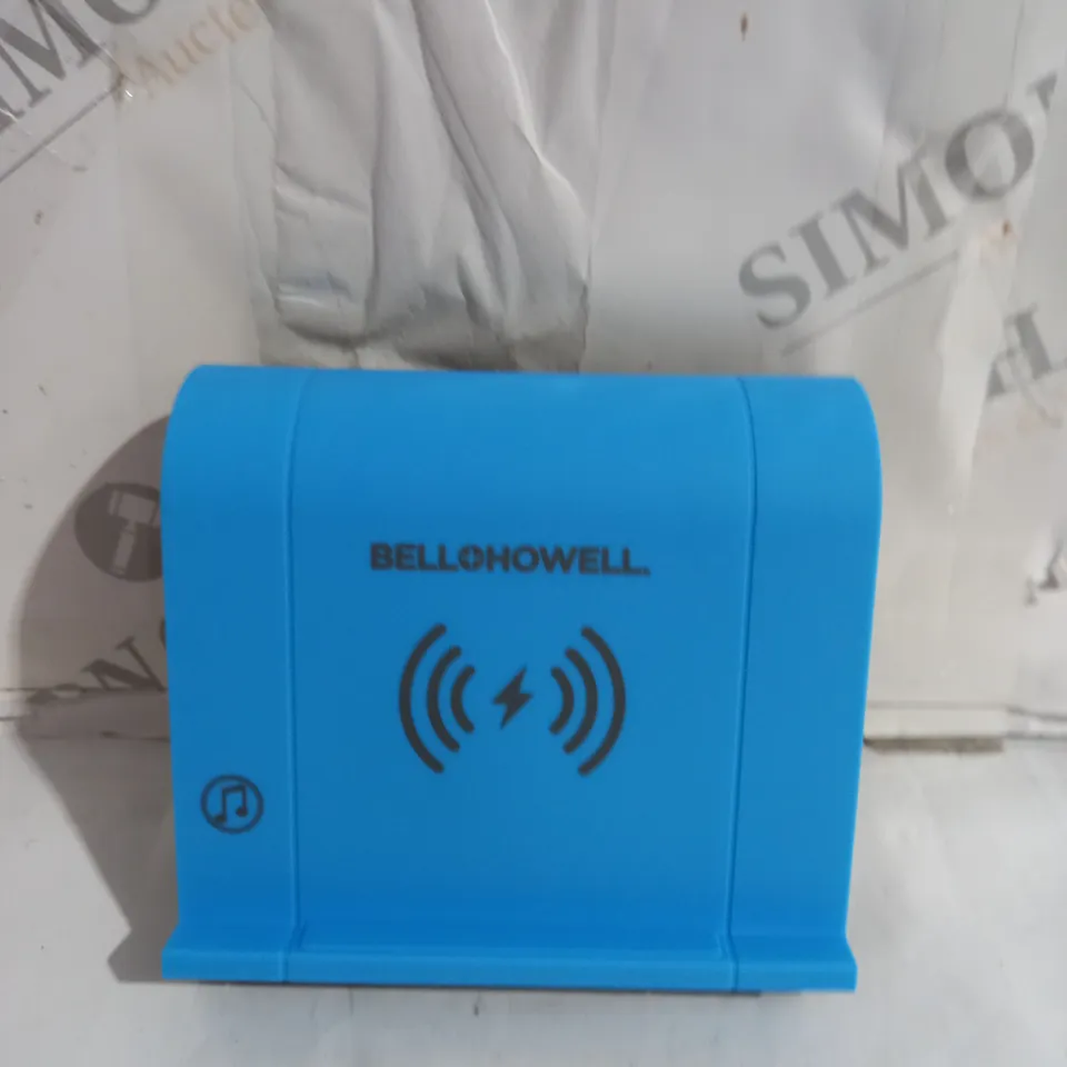 BOXED B&H BLUE WIRELESS CHARGER AND SPEAKER