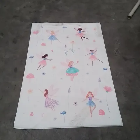 QUALITY DESIGNER AREA RUG - APPROXIMATELY 120X80CM