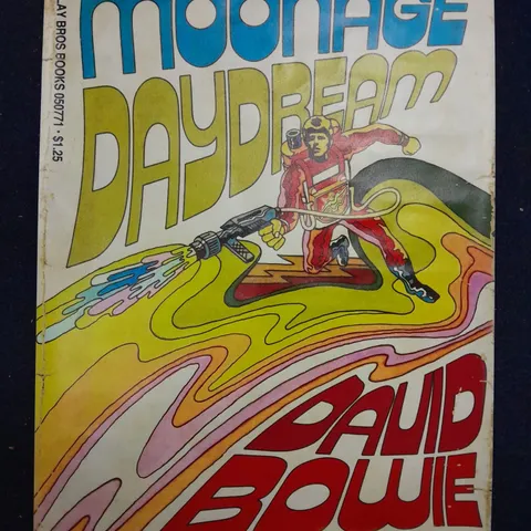 DAVID BOWIE MOONAGE DAYDREAM CANVAS PRINT