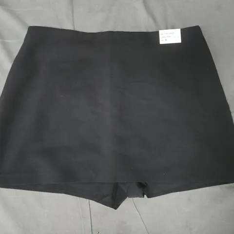 ABERCROMBIE & FITCH ULTRA HIGH RISE SCARLETT MINI SKORT IN BLACK SIZE XL