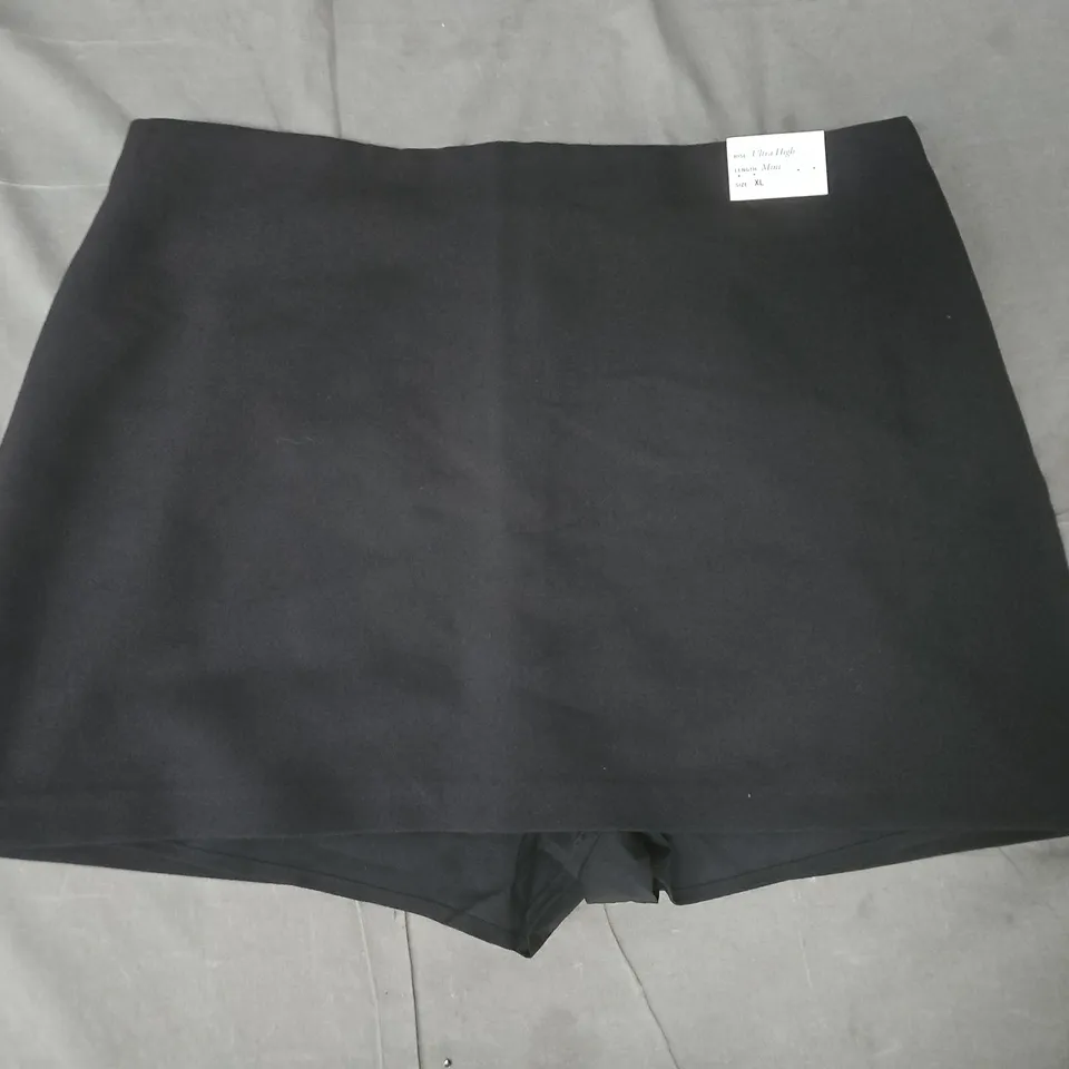 ABERCROMBIE & FITCH ULTRA HIGH RISE SCARLETT MINI SKORT IN BLACK SIZE XL