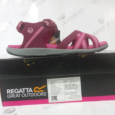 BOXED PAIR OF REGATTA LADY SANTA CLARA OPEN TOE SANDALS IN BEETROOT COLOUR UK SIZE 7