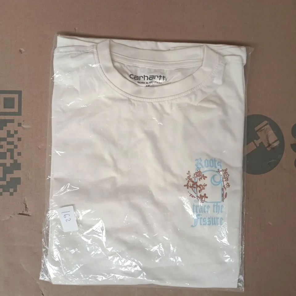 BAGGED CARHARTT CREW-NECK T-SHIRT IN CREAM SIZE MEDIUM