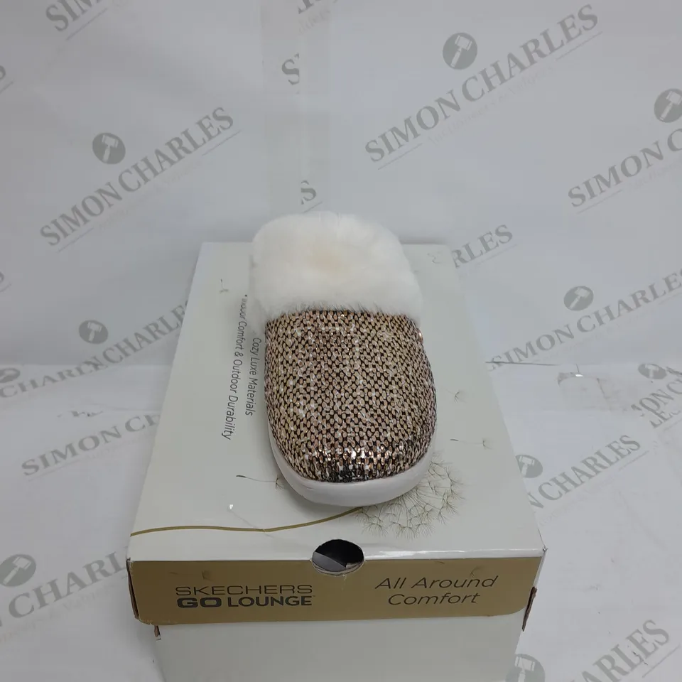 SKECHERS ARCH SLIPPERS, ROSE GOLD - SIZE 5